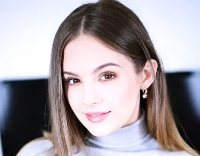 Пацан проверяет на прочность нежный ротик будущих жен