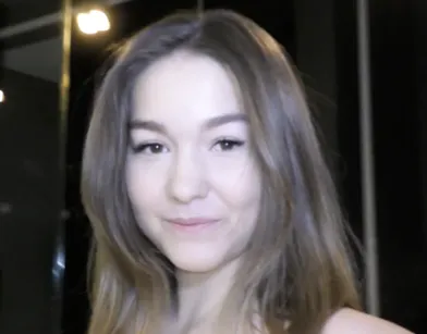 Русский парень проводит время с жопастой сводной сестрой соседа