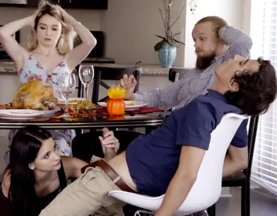 Сводный брат и сестра еще так не трхались