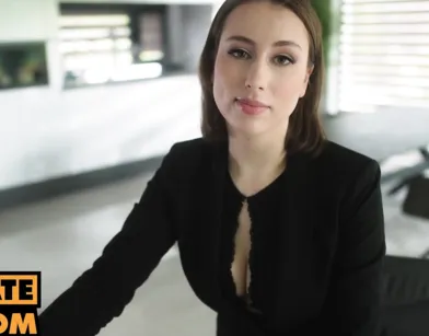 Теперь у меня своя асистетка, которую можно трахать