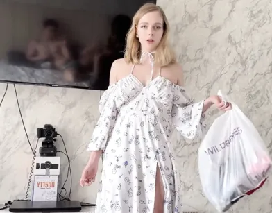 Купила платье на всю его зарплату