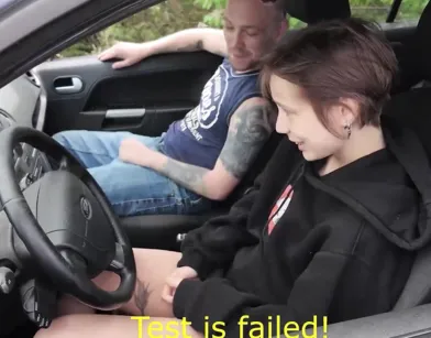 Получила лицензию на анальный секс